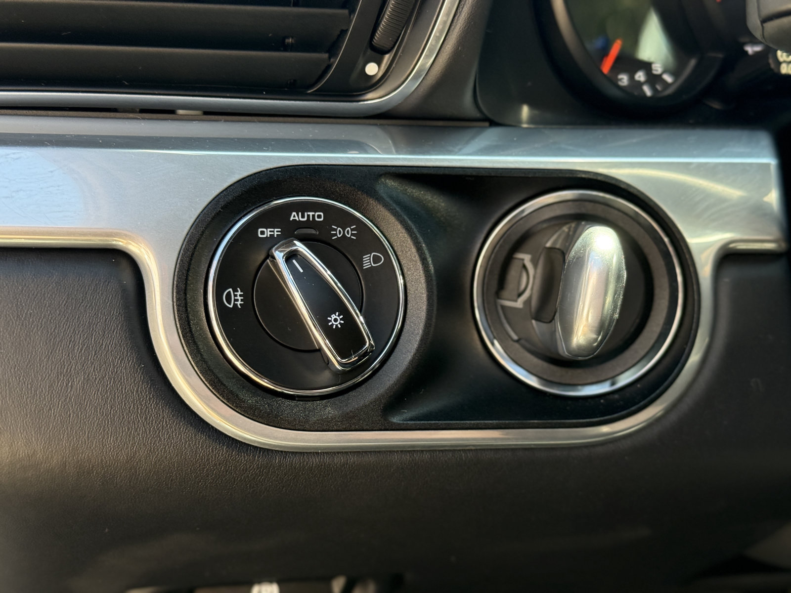 Used 2019 Porsche 911 Turbo AWD/4WD image 22