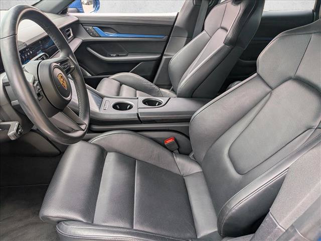 Used 2022 Porsche Taycan 4S AWD/4WD image 14