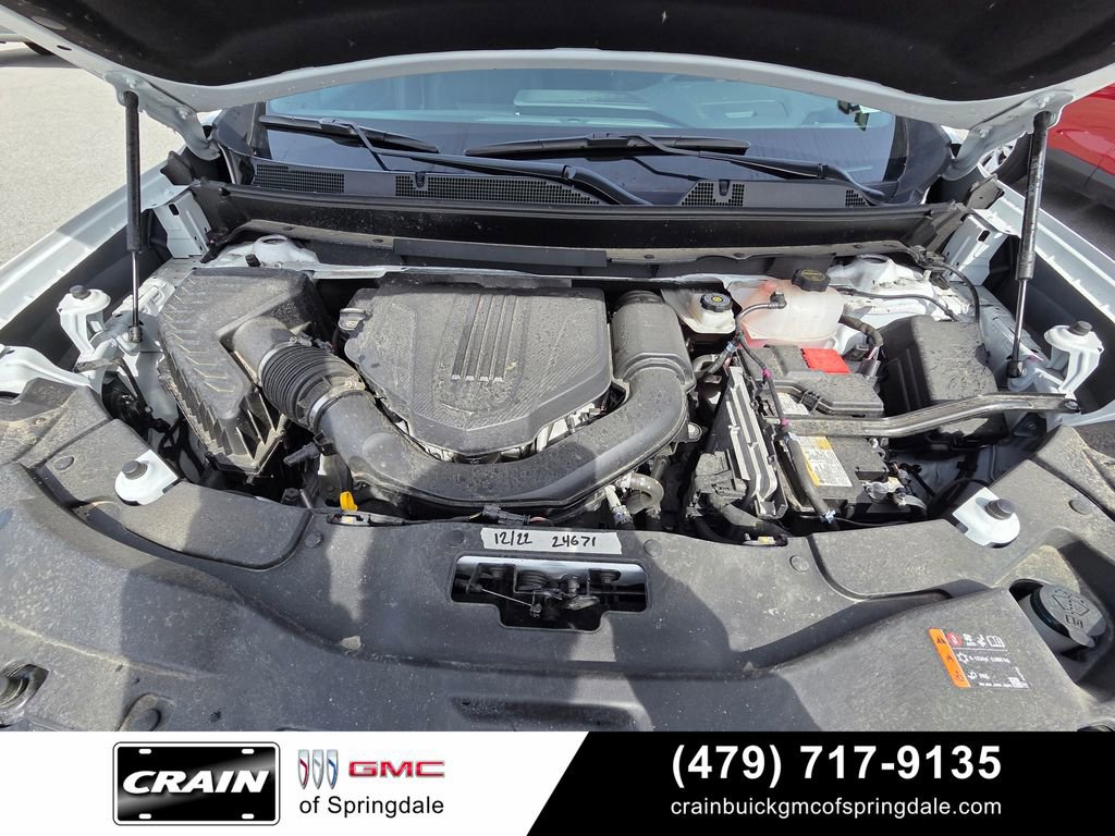 Used 2025 GMC Acadia Elevation FWD image 32