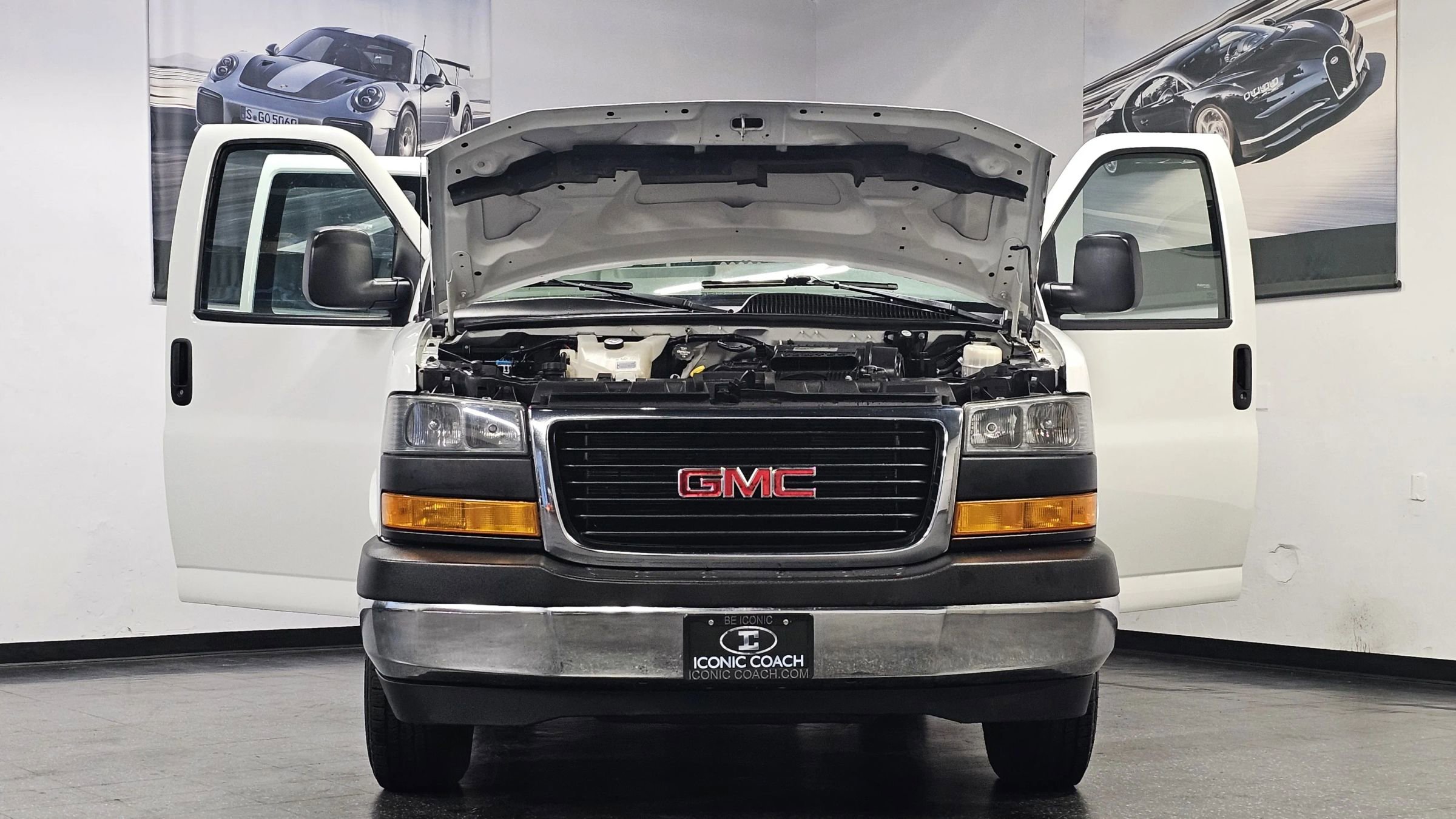 Used 2019 GMC Savana 2500 w/ Driver Convenience Package RWD image 5