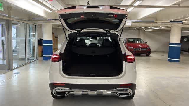 Certified 2026 Mercedes-Benz GLC 300 4MATIC image 4