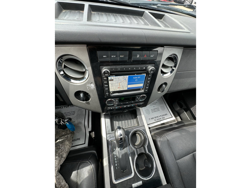 Used 2014 Ford Expedition EL Limited w/ Equipment Group 301A AWD/4WD image 10