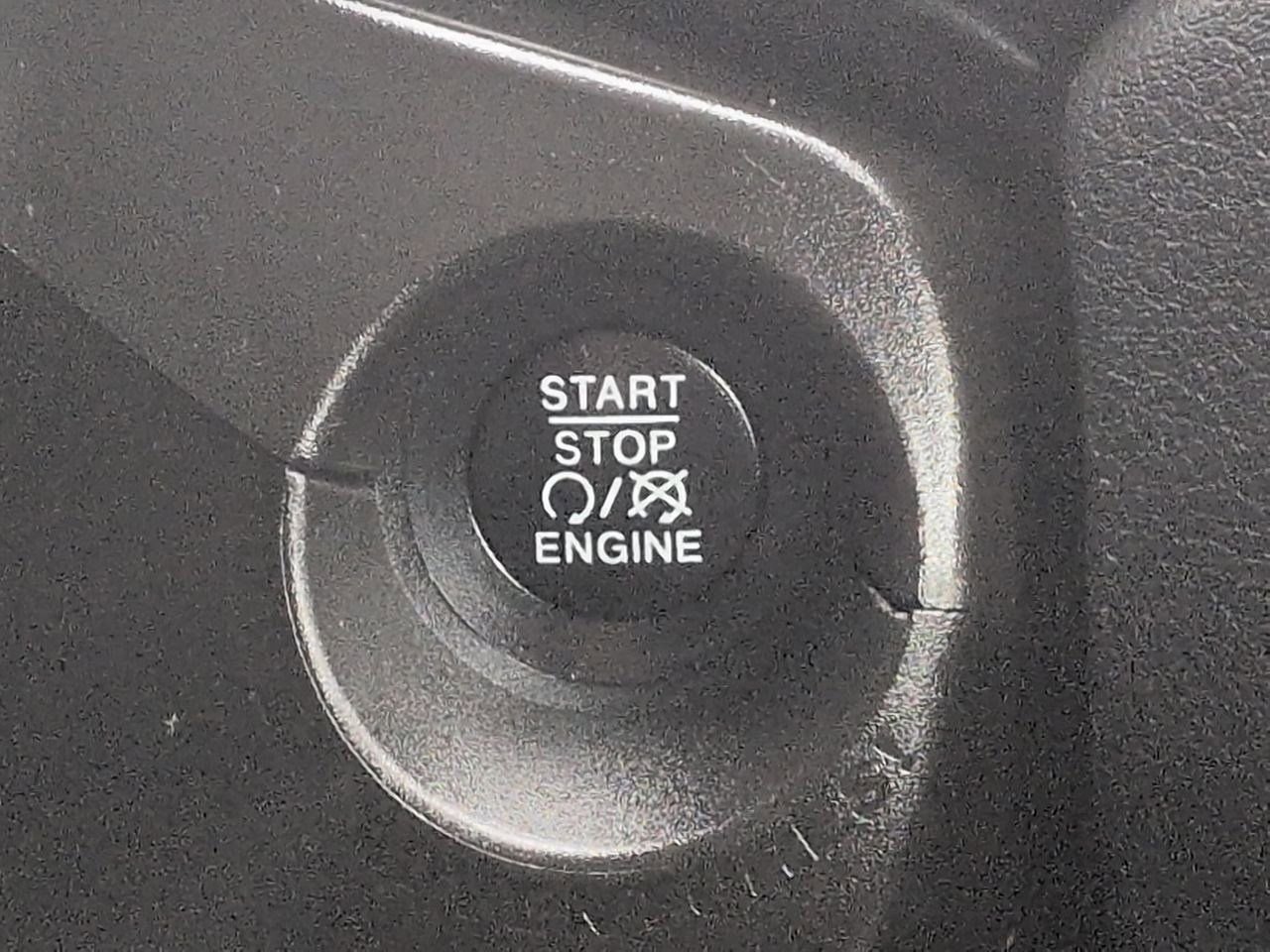 Used 2020 Jeep Renegade Sport w/ Sport Appearance Group image 16