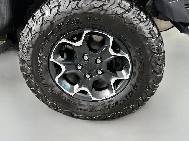 Used 2023 Jeep Wrangler Unlimited Rubicon 4xe w/ Dual Top Group image 31