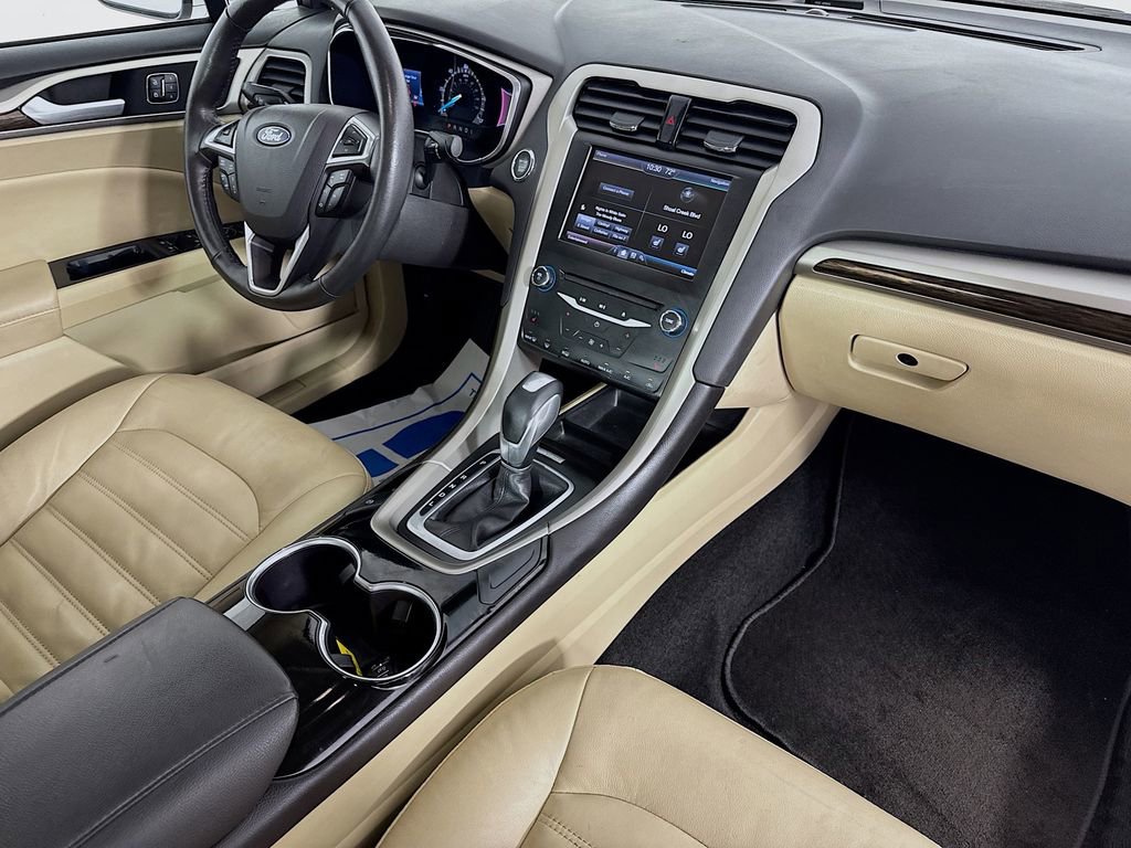 Used 2015 Ford Fusion SE w/ Equipment Group 502A FWD image 36