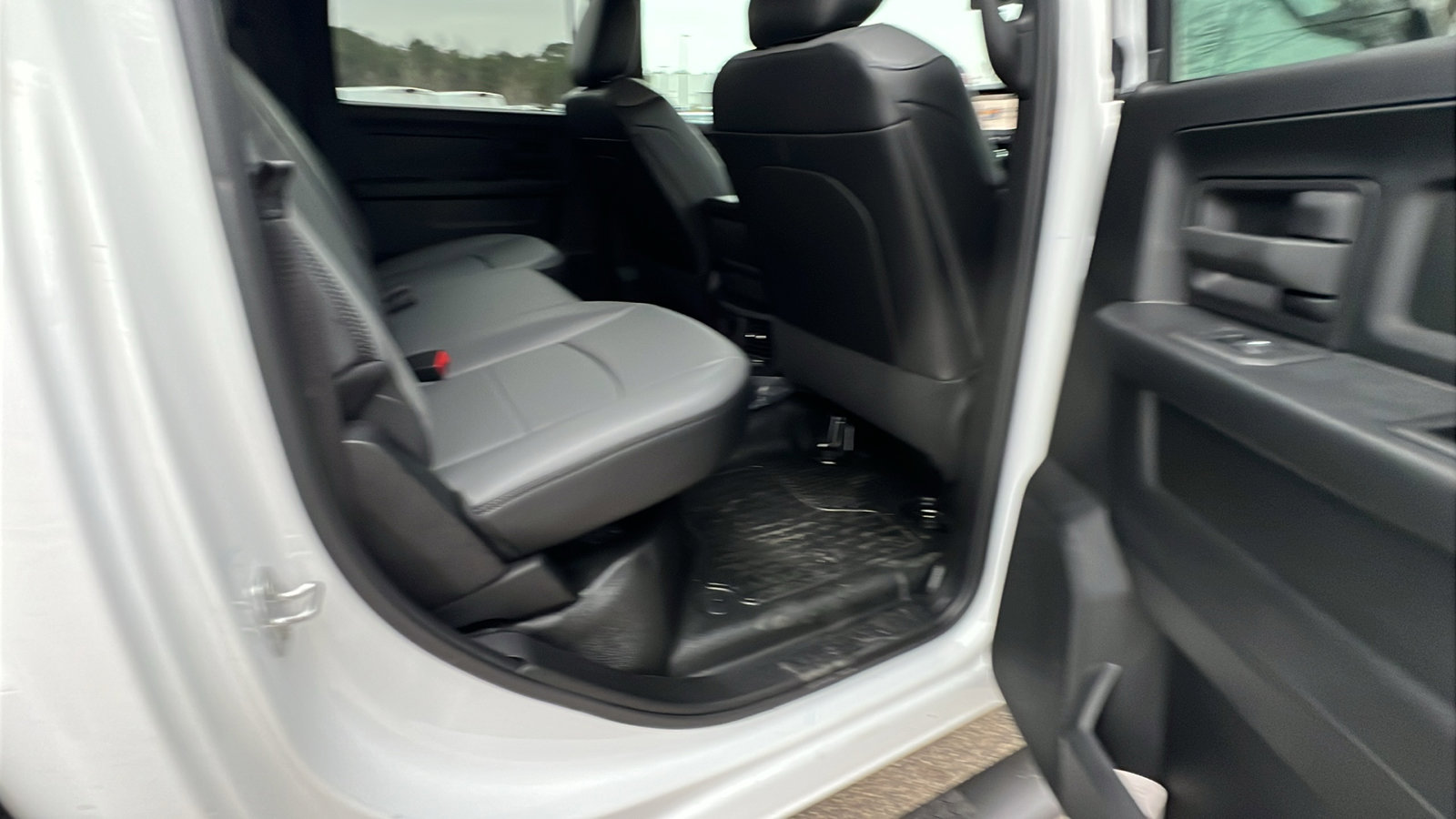 Used 2025 RAM 5500 Tradesman w/ Safety Group image 24