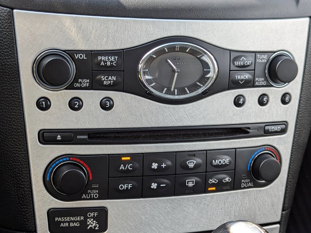 Used 2009 INFINITI G37 x Sedan w/ Premium Pkg image 21