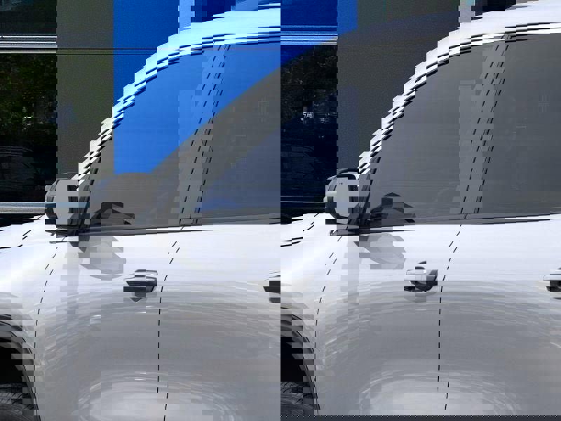 New 2026 Chevrolet Traverse LT w/ LPO, Floor Liner Package image 12