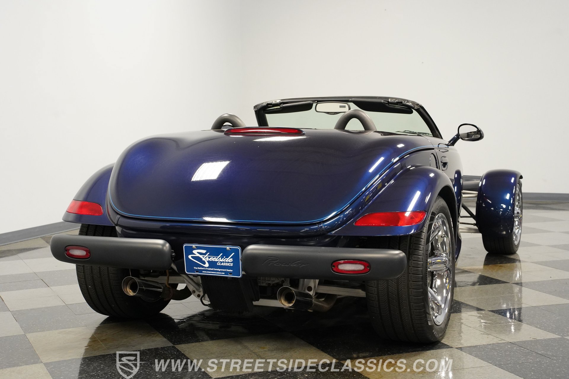 Used 2001 Chrysler Prowler RWD image 12