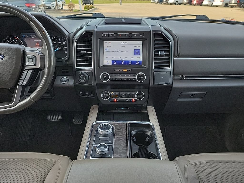 Used 2021 Ford Expedition Max Limited image 12