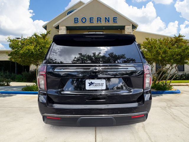 Used 2022 Chevrolet Suburban Z71 w/ Luxury Package AWD/4WD image 4