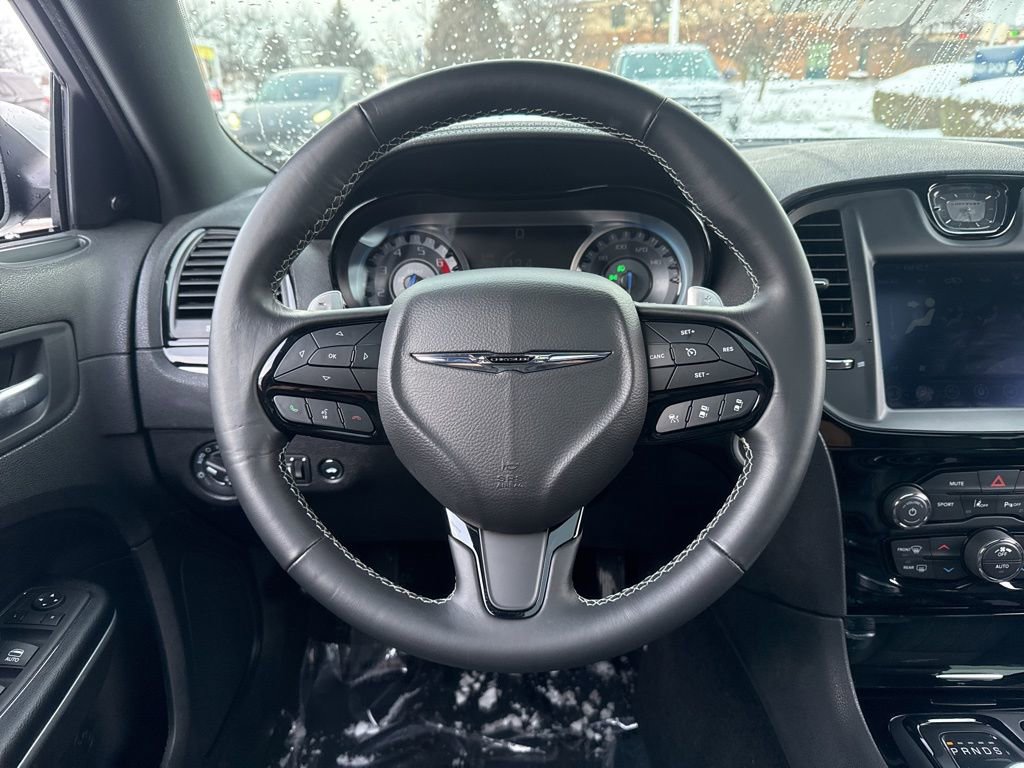 Used 2022 Chrysler 300 S w/ Safetytec Plus Group image 19