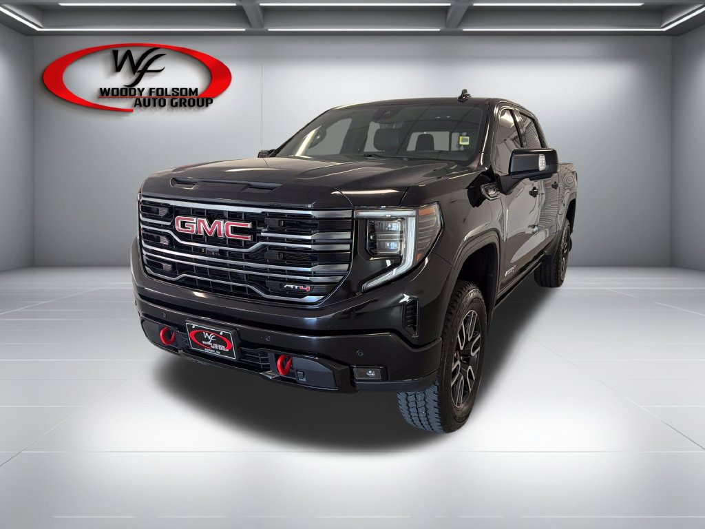 Used 2025 GMC Sierra 1500 AT4 w/ AT4 Premium Package AWD/4WD image 3