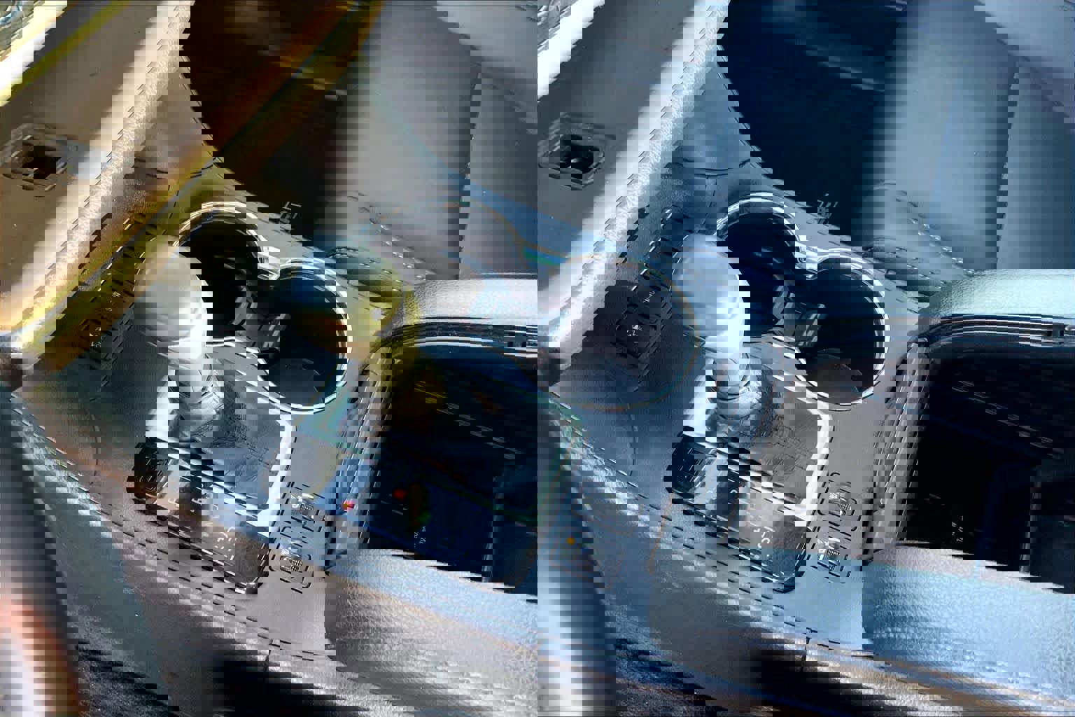 Used 2019 Toyota Highlander XLE image 17