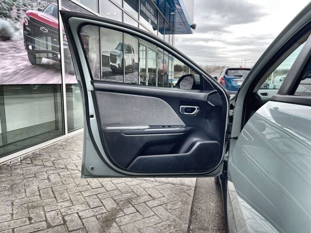 Used 2025 Kia K4 EX image 22