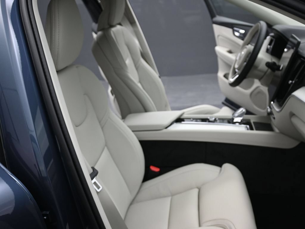 New 2026 Volvo XC60 T8 Ultra w/ Protection Package Premier AWD/4WD image 27