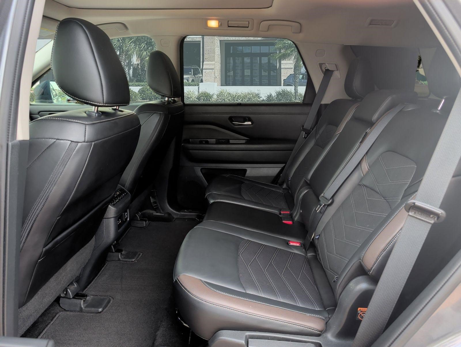 Used 2024 Nissan Pathfinder Platinum w/ Cargo Package FWD image 25