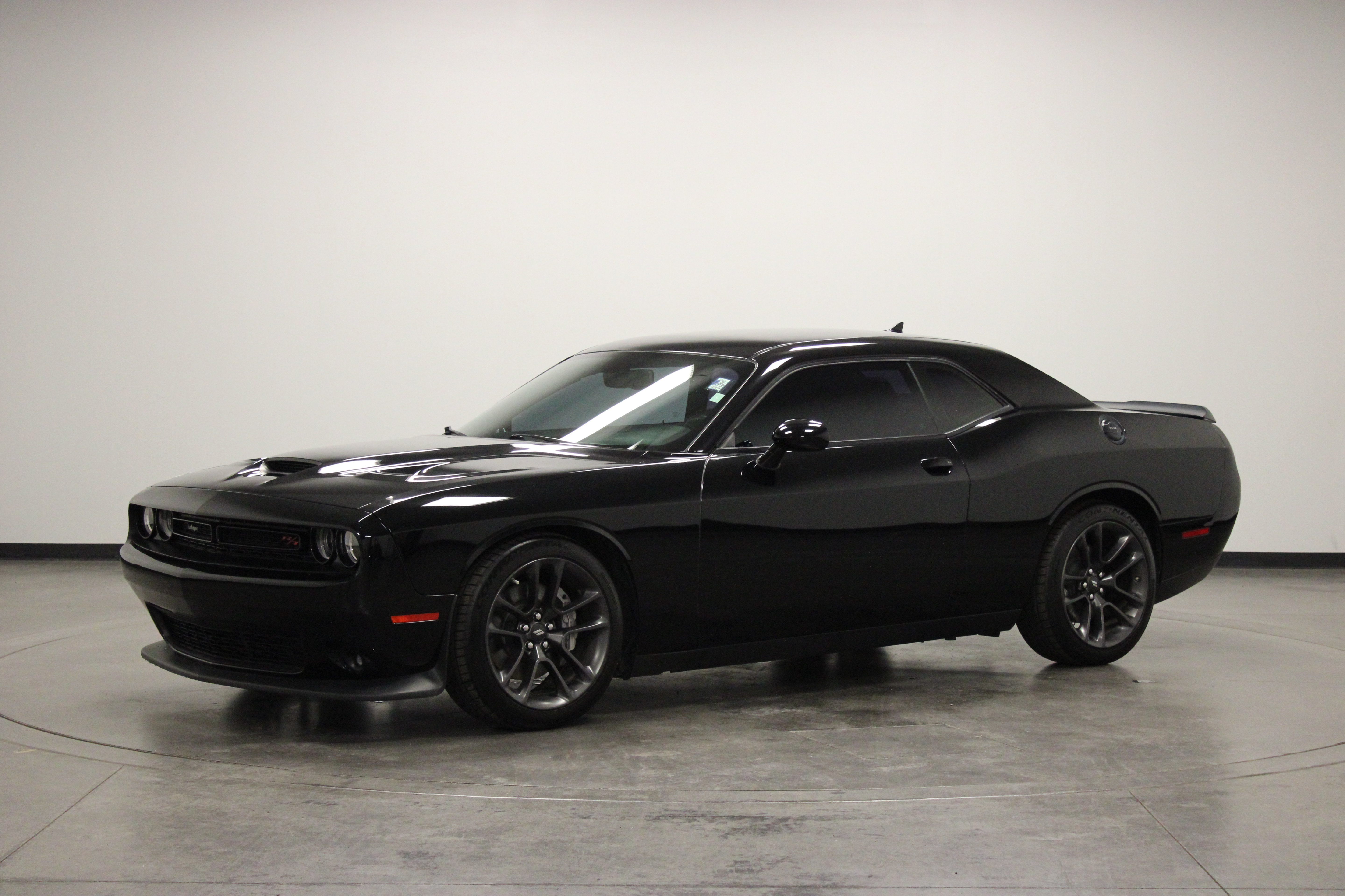 Used 2021 Dodge Challenger R/T Scat Pack w/ Plus Package RWD image 4