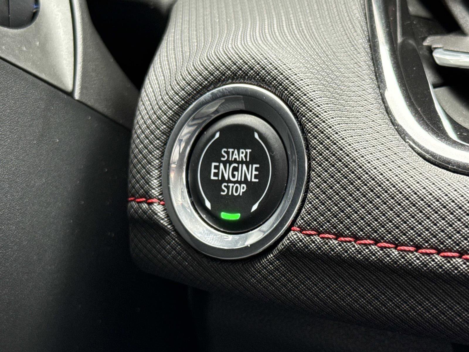 Used 2025 Chevrolet TrailBlazer RS w/ Driver Confidence Package image 14