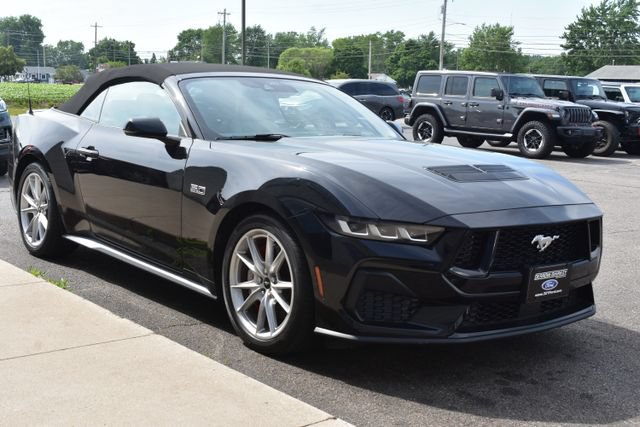 Used 2024 Ford Mustang GT Premium RWD image 14