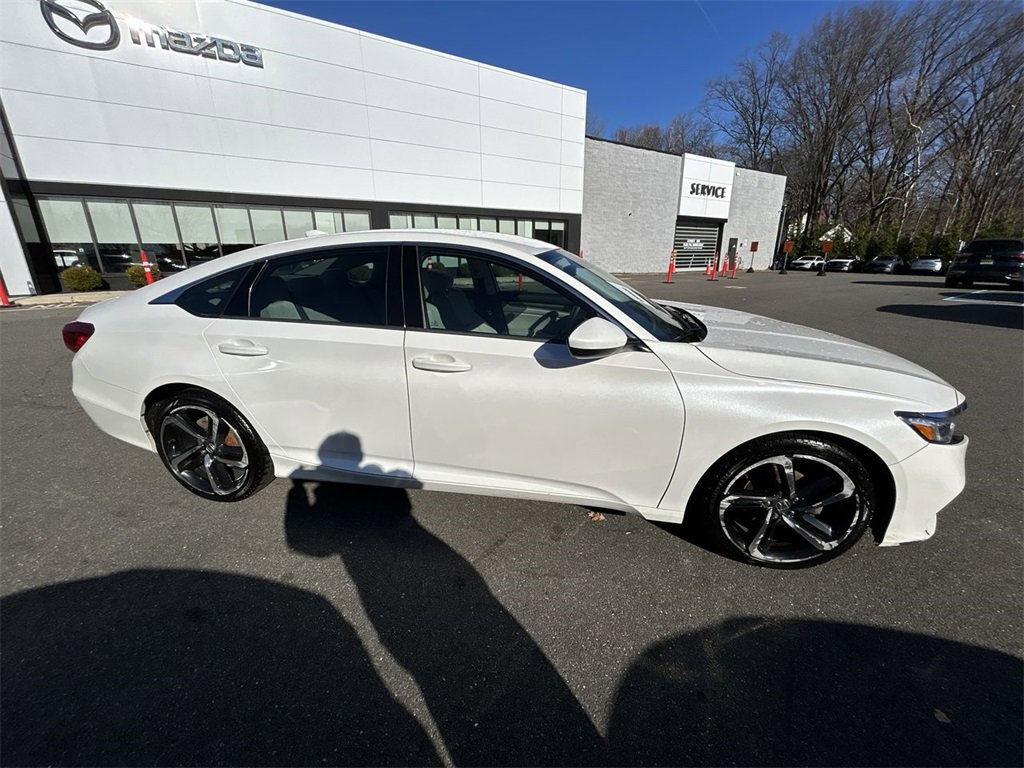 Used 2018 Honda Accord LX image 9