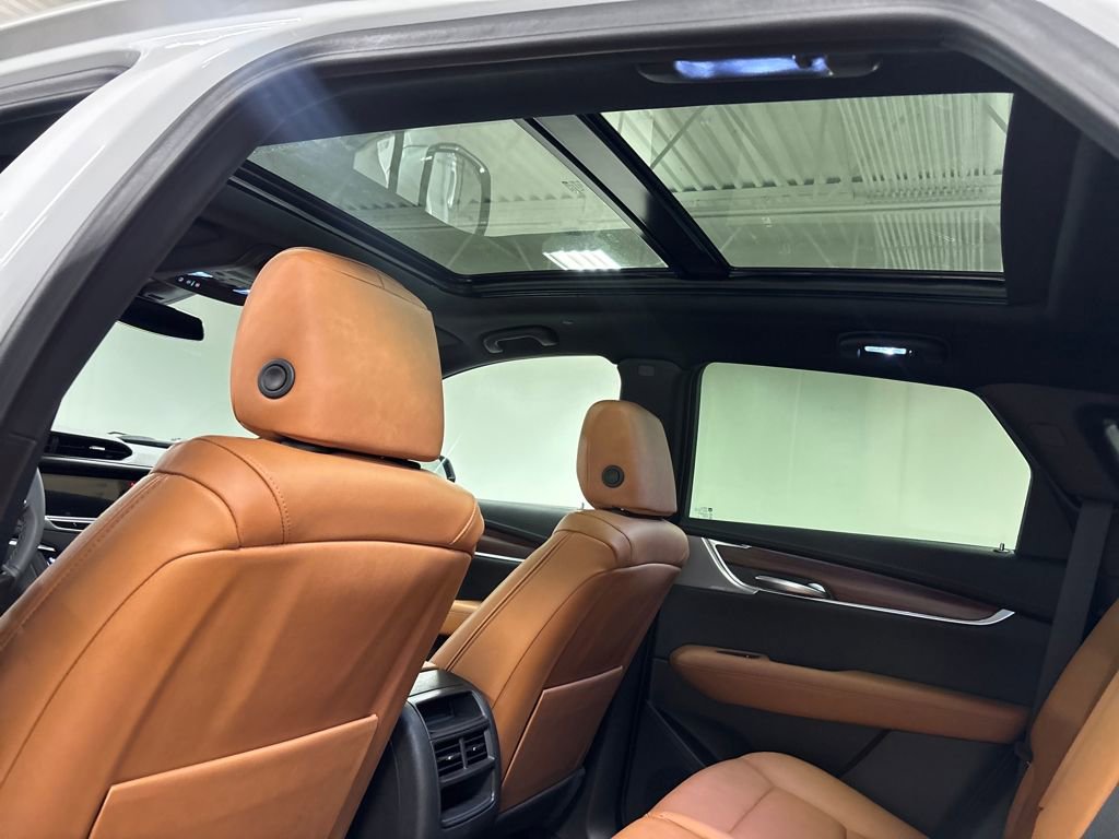 New 2025 Cadillac XT5 Premium Luxury w/ LPO, Floor Liner Package image 31