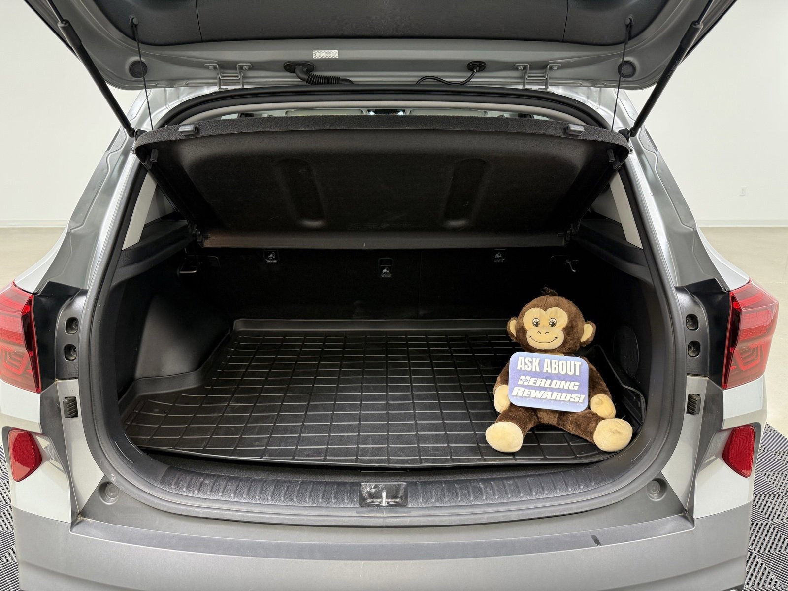 Used 2023 Kia Seltos SX w/ SX Sunroof Package image 8