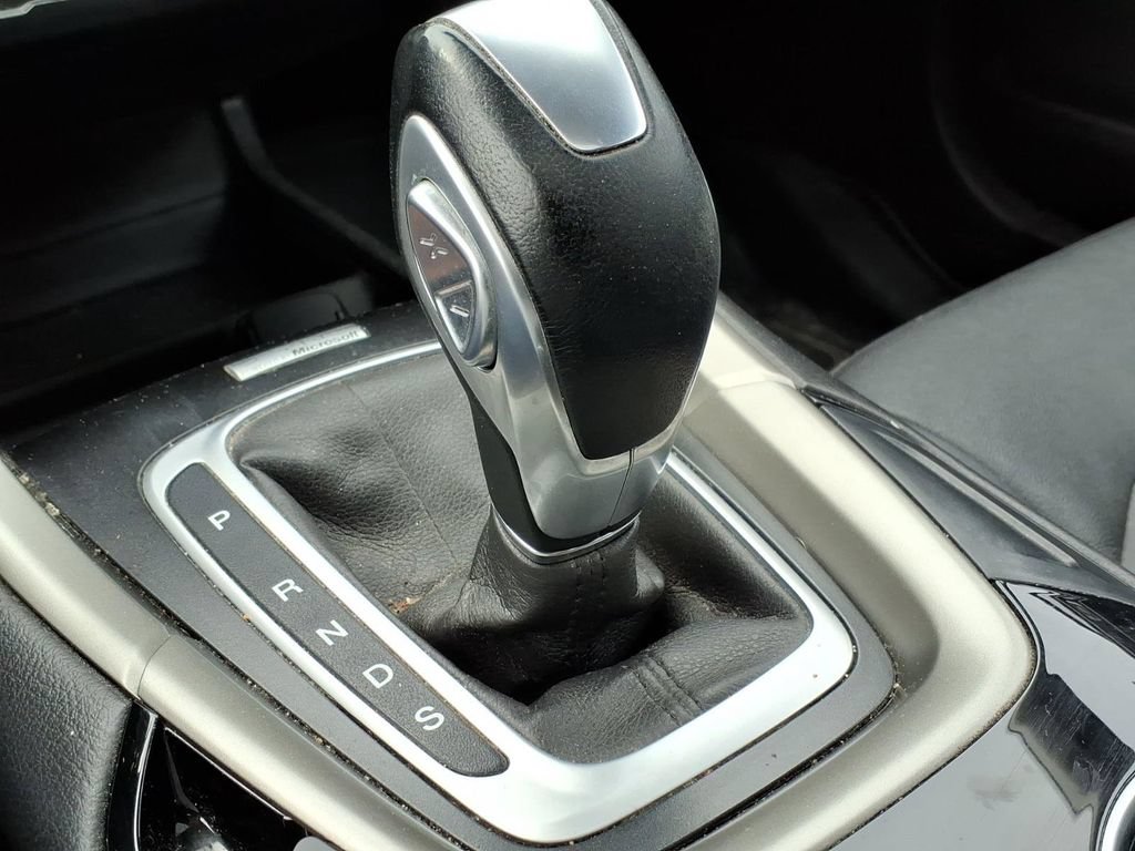 Used 2013 Ford Fusion SE FWD image 19