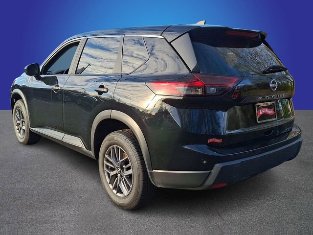 Used 2024 Nissan Rogue S image 6