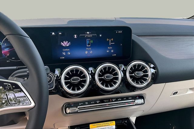 New 2026 Mercedes-Benz GLA 250 4MATIC image 8