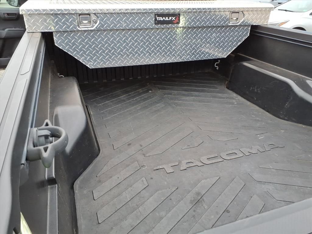 Used 2020 Toyota Tacoma SR image 14