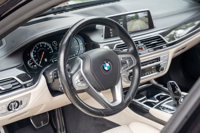 Used 2019 BMW 740i w/ Executive Package RWD image 45