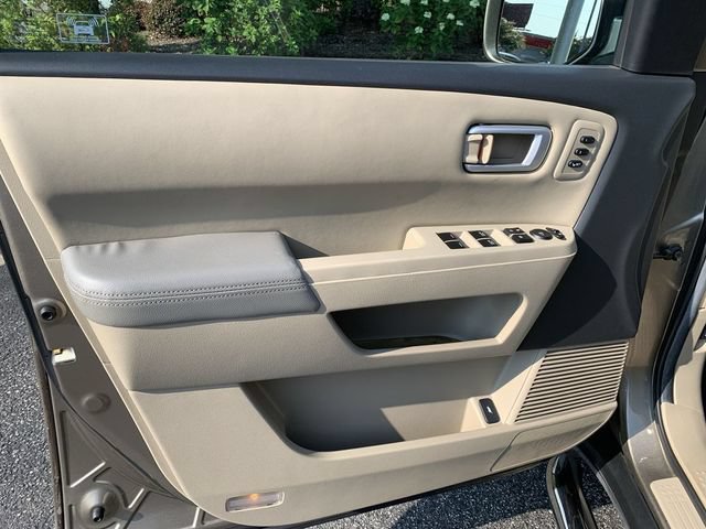 Used 2011 Honda Pilot Touring image 17