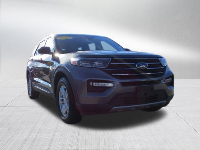 Used 2022 Ford Explorer XLT w/ Equipment Group 202A image 8