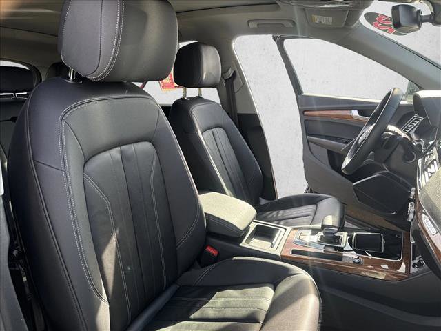 Used 2022 Audi Q5 2.0T Premium image 22