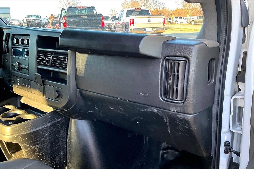Used 2022 Chevrolet Express 2500 Extended w/ Driver Convenience Package image 14