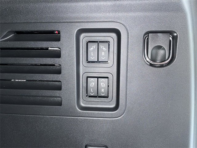 New 2026 Chevrolet Traverse RS image 18