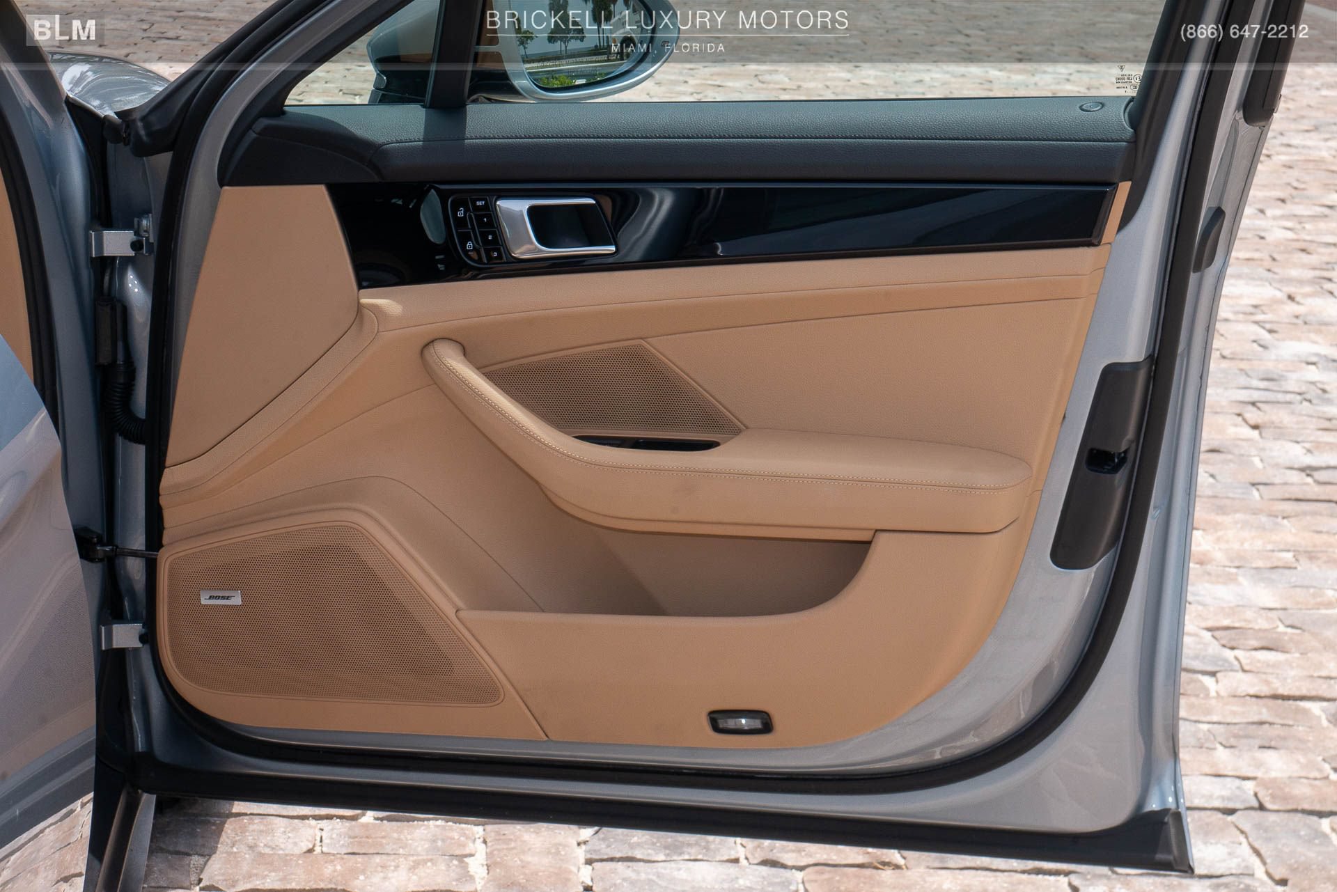 Used 2019 Porsche Panamera RWD image 17