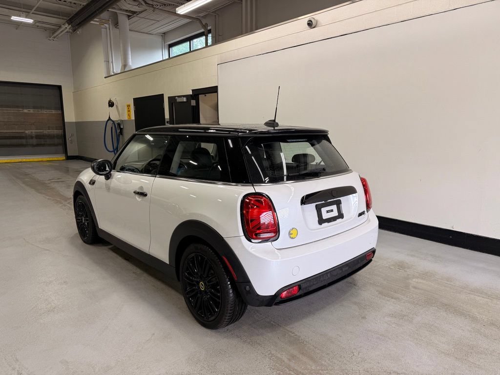 Certified 2024 MINI Cooper SE FWD image 3