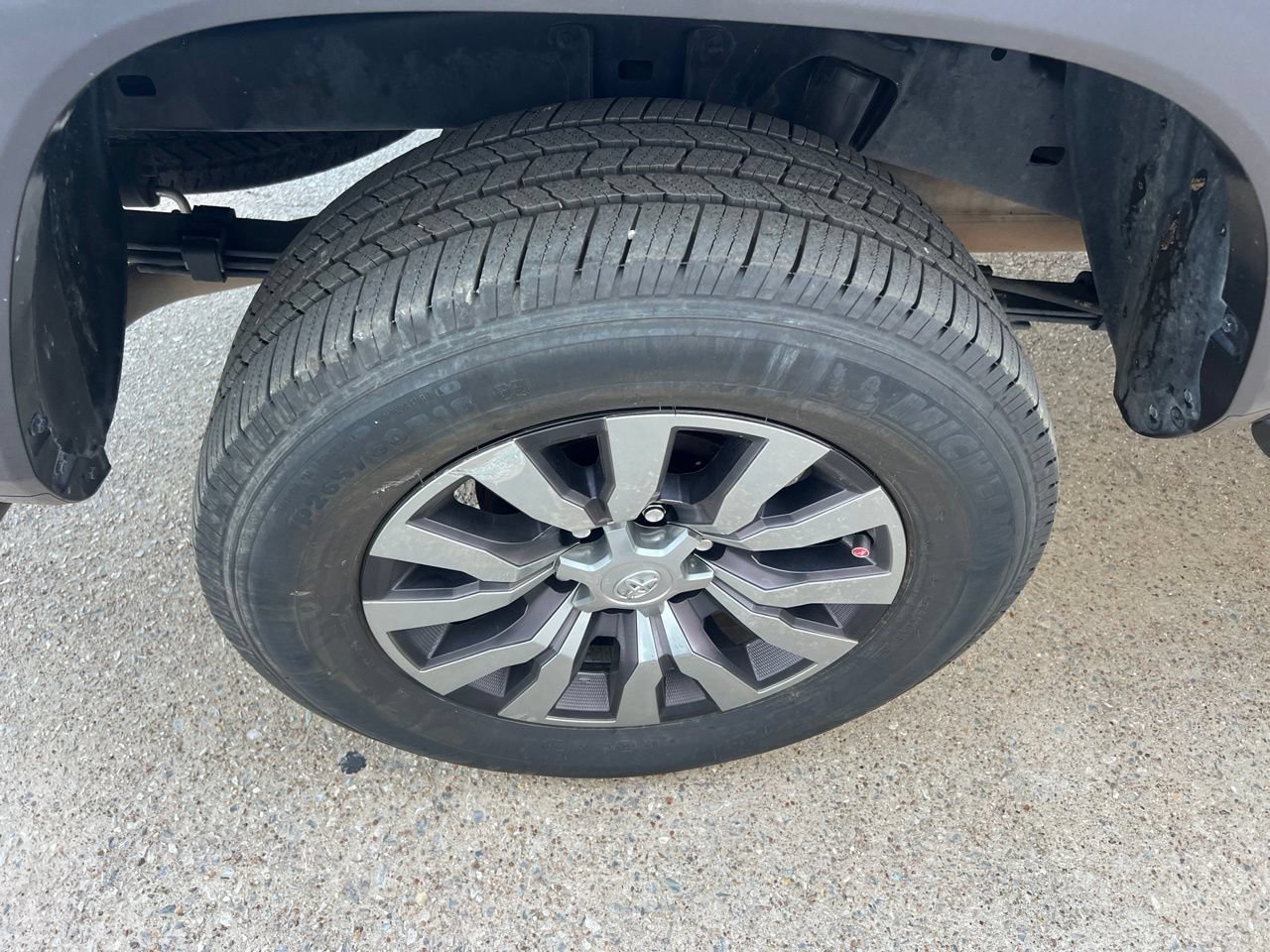 Used 2022 Toyota Tacoma Limited RWD image 20