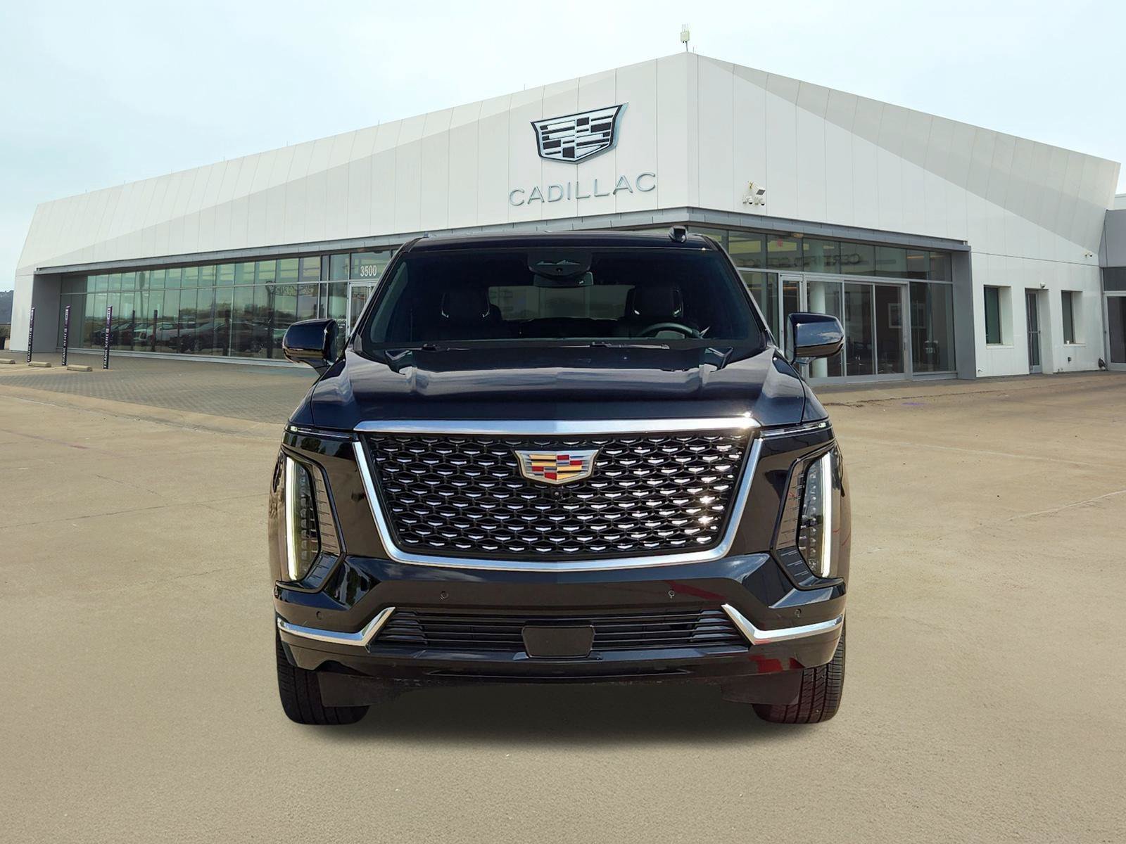 Certified 2025 Cadillac Escalade Luxury RWD image 2