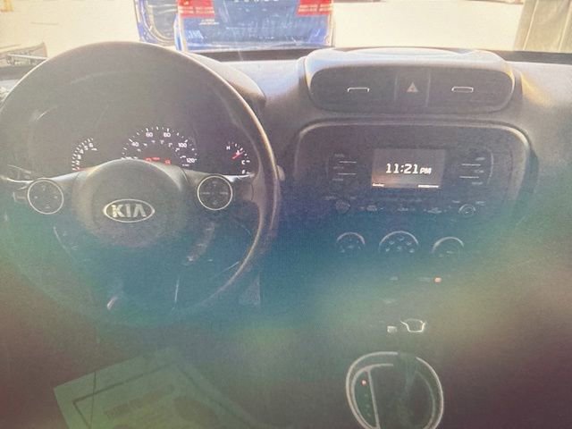 Used 2016 Kia Soul + FWD image 6