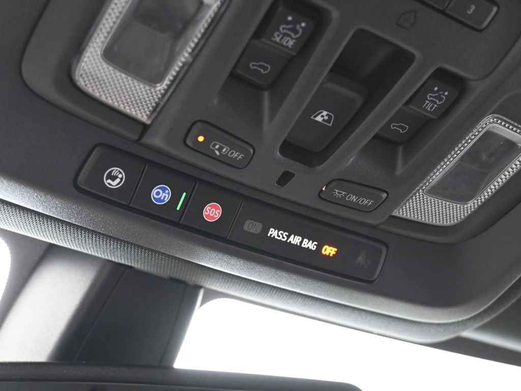 Used 2021 Chevrolet Silverado 1500 High Country RWD image 27
