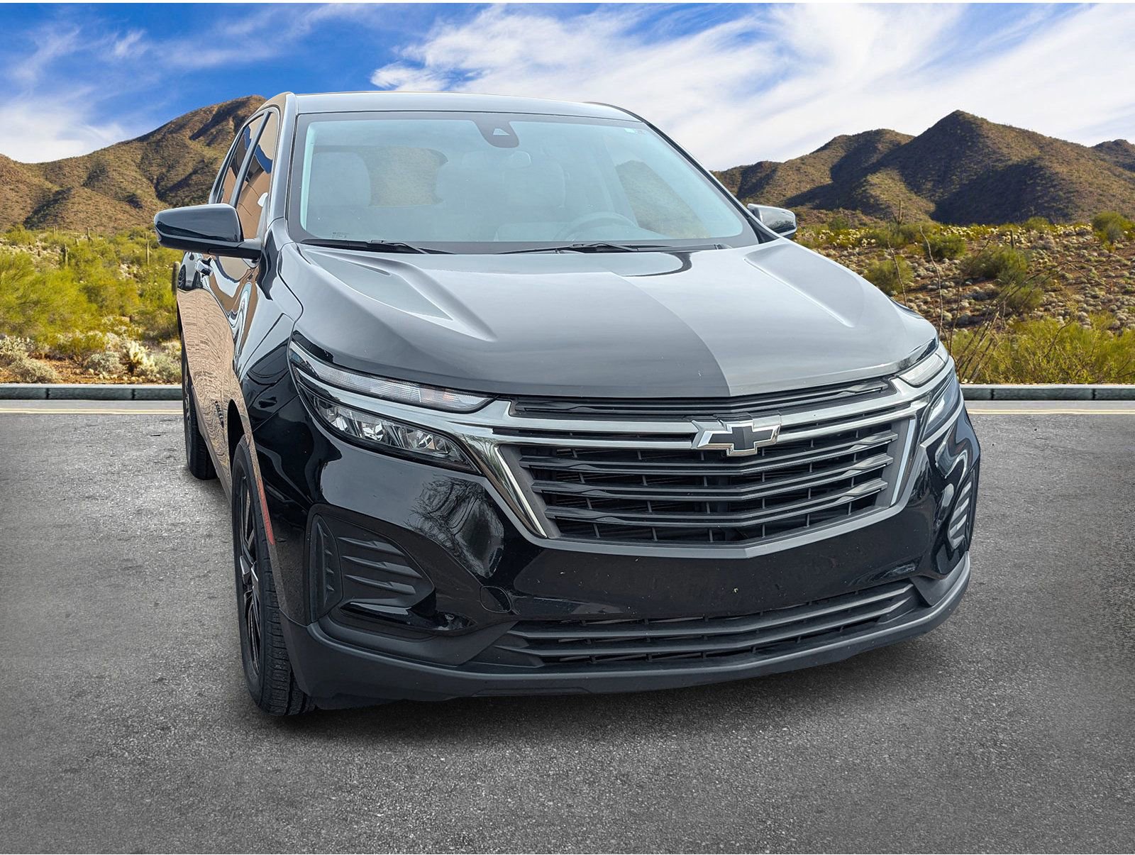 Used 2024 Chevrolet Equinox LS w/ LS Convenience Package image 3