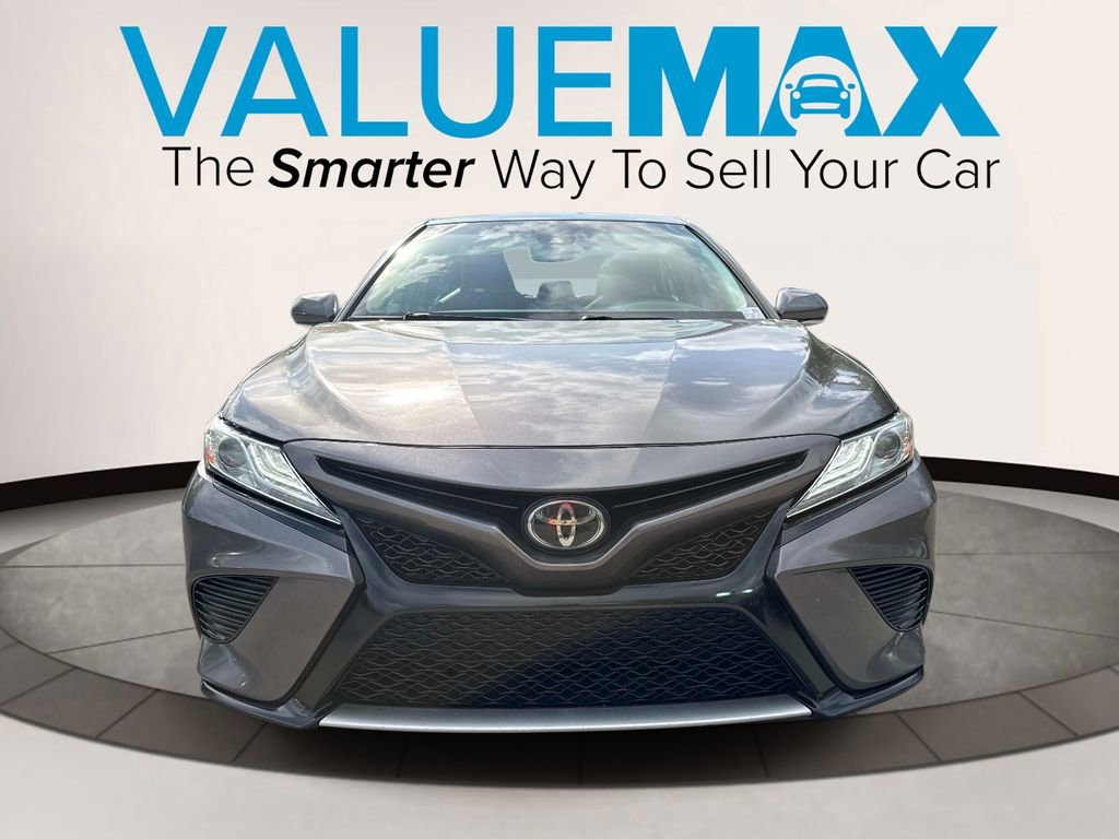 Used 2020 Toyota Camry XSE image 9