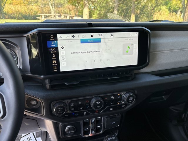 Used 2025 Jeep Wrangler Sport S w/ Convenience Group image 29