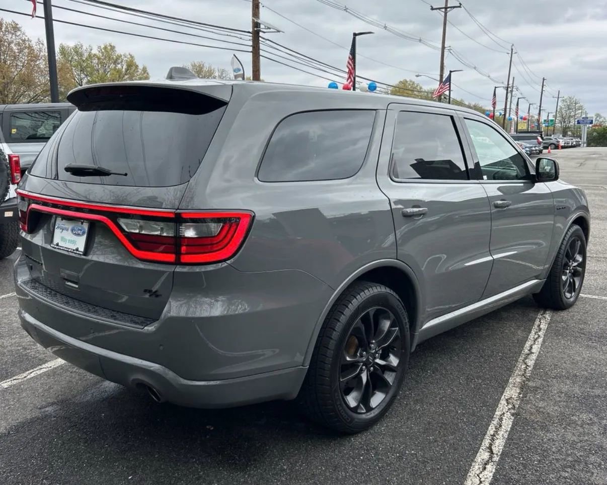 Used 2021 Dodge Durango R/T w/ Blacktop Package AWD/4WD image 4