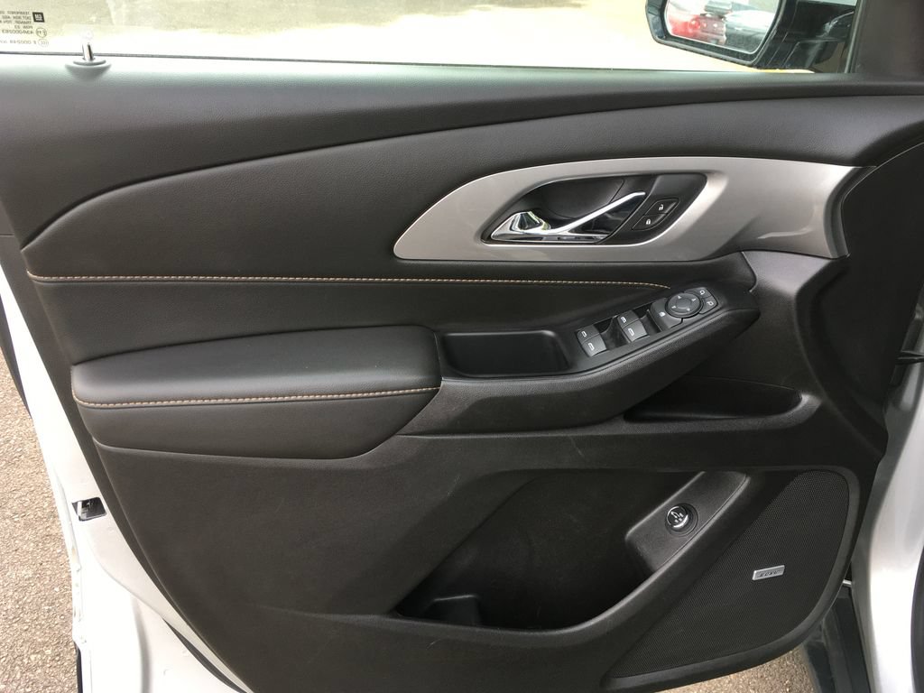 Used 2019 Chevrolet Traverse LT w/ LT Premium Package AWD/4WD image 21