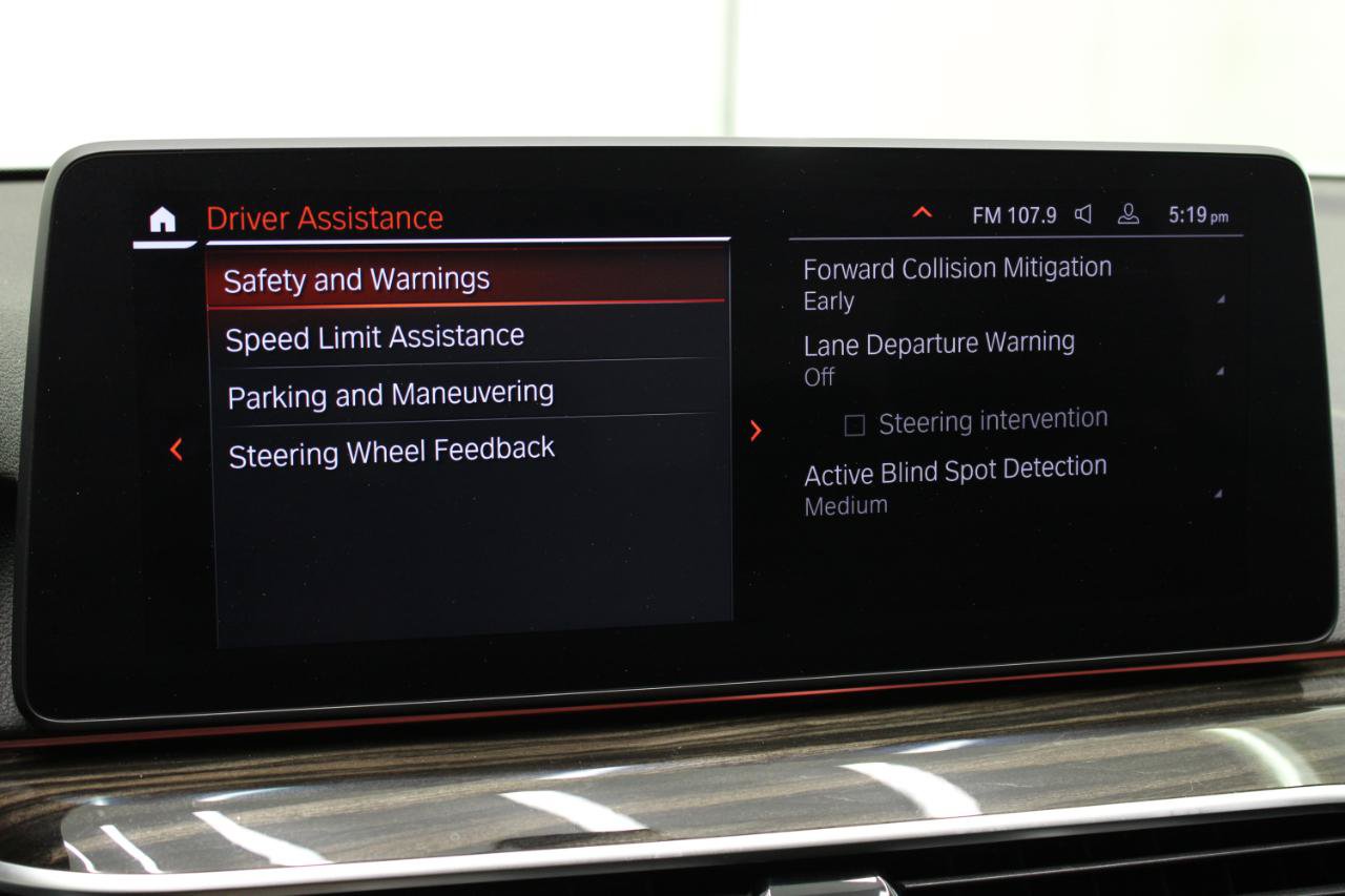 Used 2021 BMW 530i w/ Convenience Package RWD image 64
