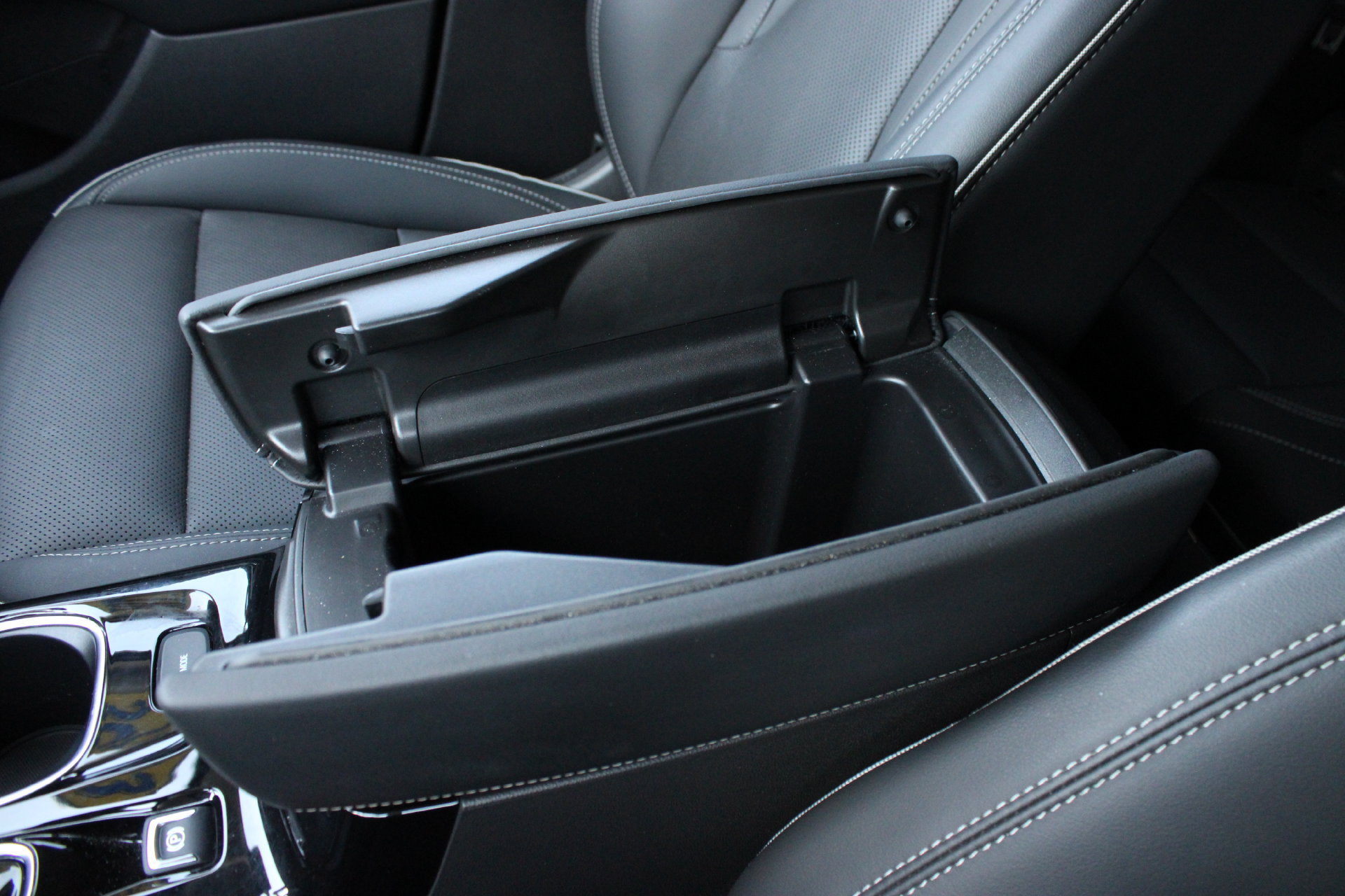 Used 2023 Buick Envision Essence FWD image 46